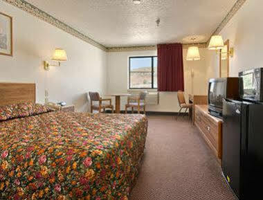 Мотель Super 8 By Wyndham Rawlins Wyoming Номер фото